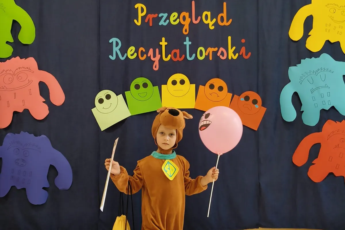  Dzieci w przebraniach