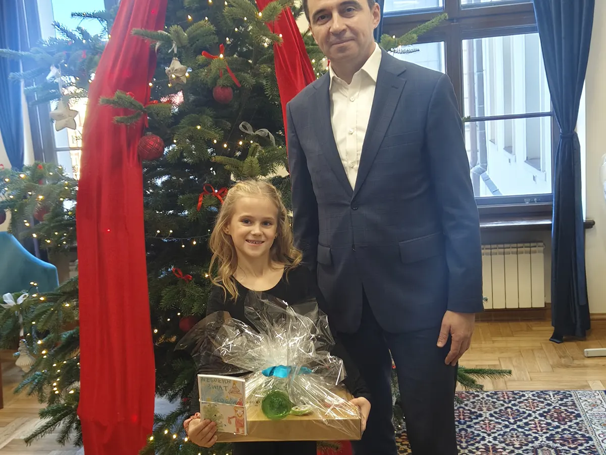  dziecko i osoba dorosła o...