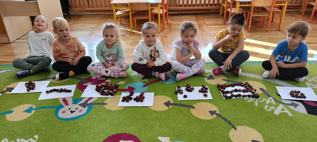  Dzieci na dywanie